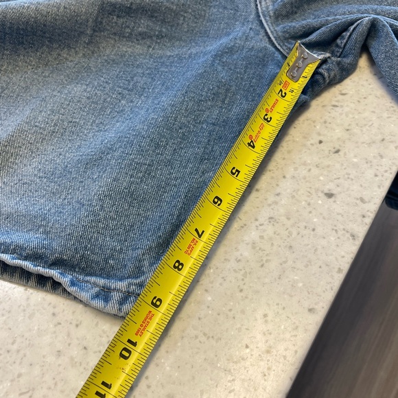 Men's Wrangler Denim Jean Shorts Relaxed Fit Medium Wash Sz 38 - Picture 7 of 8